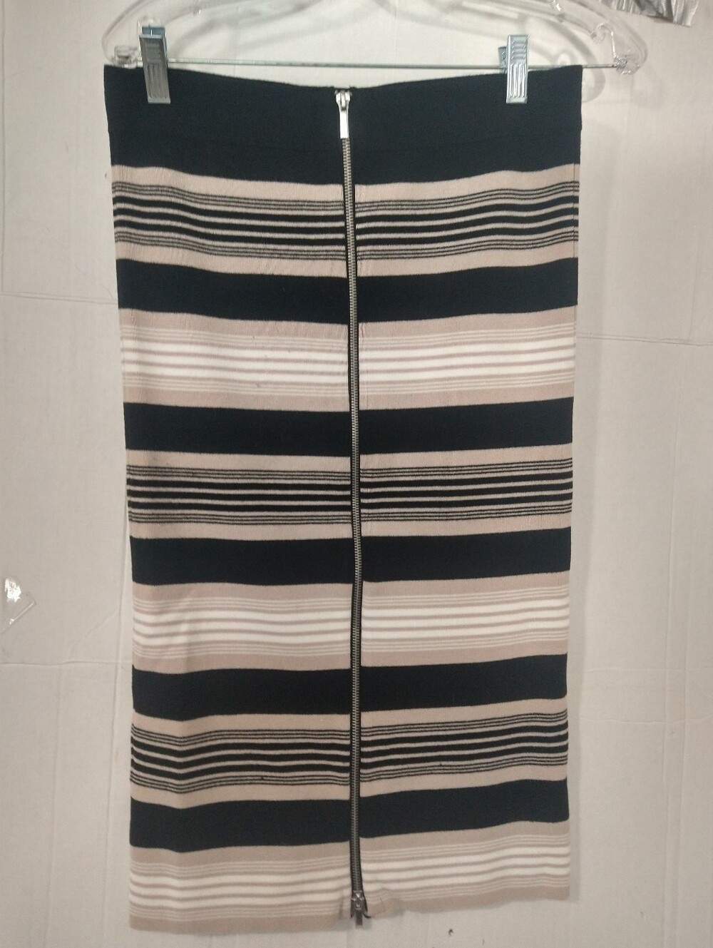 Neutral Stripe Knit Pencil Skirt with Front Zip 7th ave Sz M